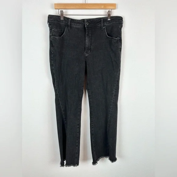 Pilcro Anthropologie High Rise Flare Black Jeans Front Seam Raw Hem 32 - Picture 6 of 15